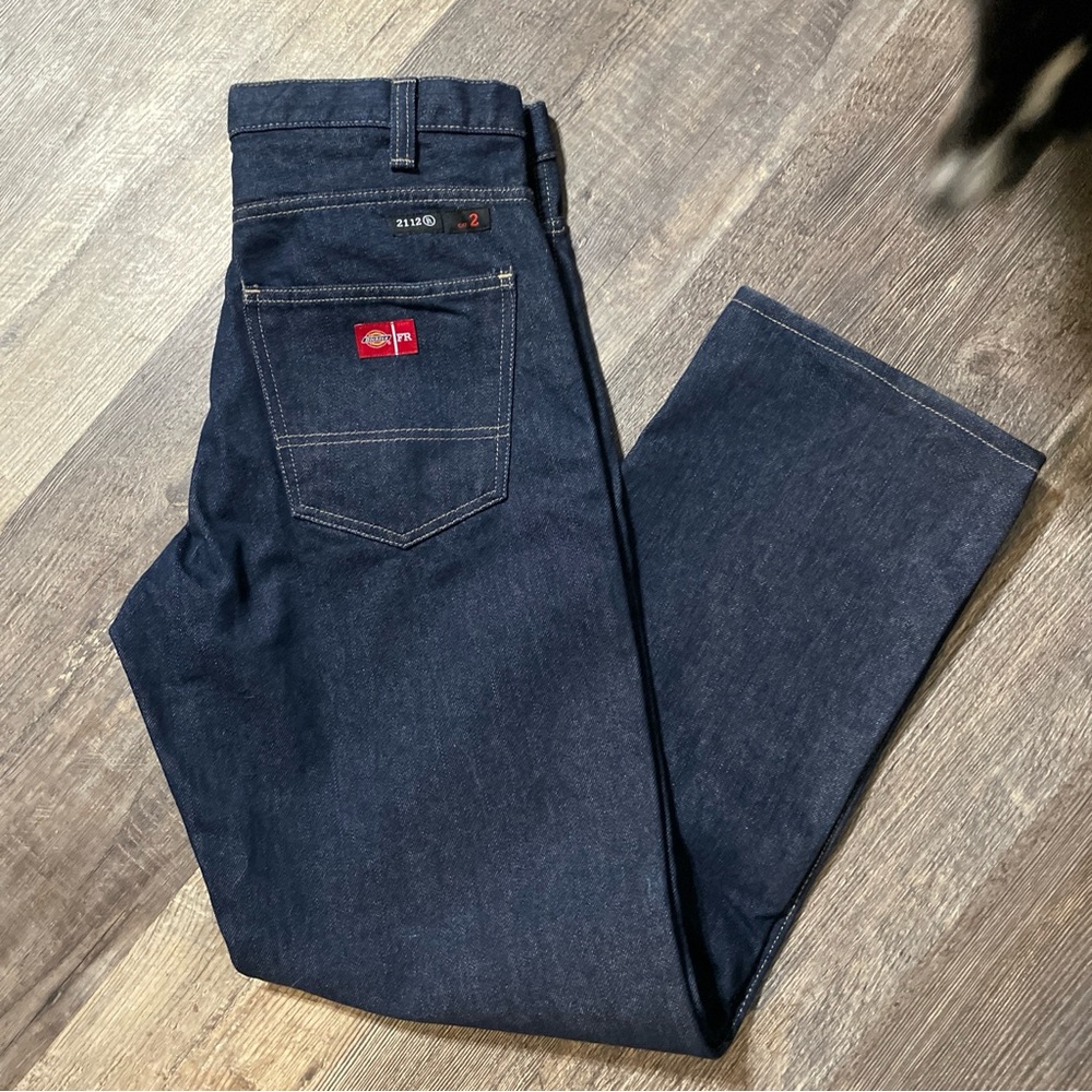 Dickies Men's FR Flame
Resistant Safety Jeans 488AC14DN
Size 32 NWT